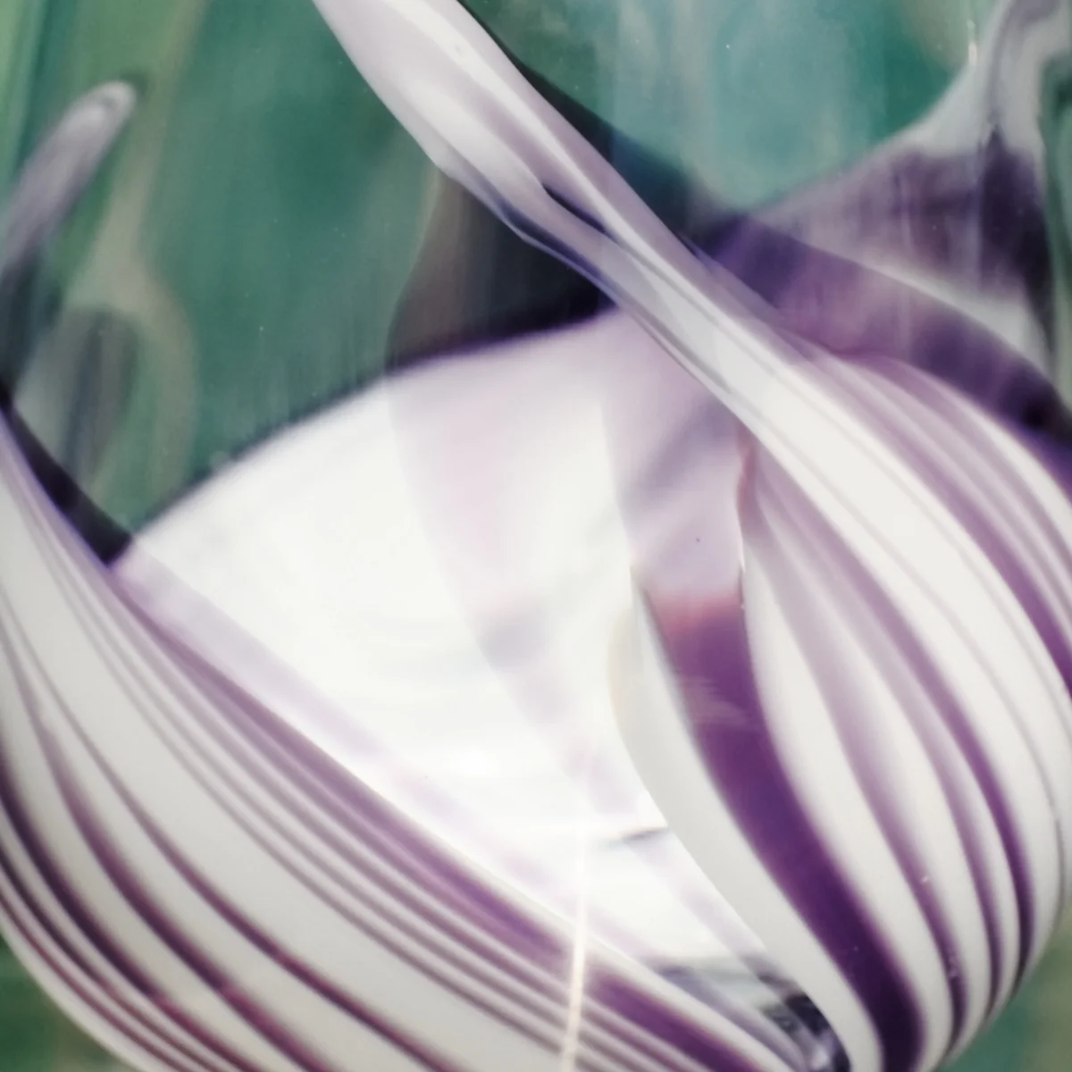 Vase Almond Petit Format - Image 2