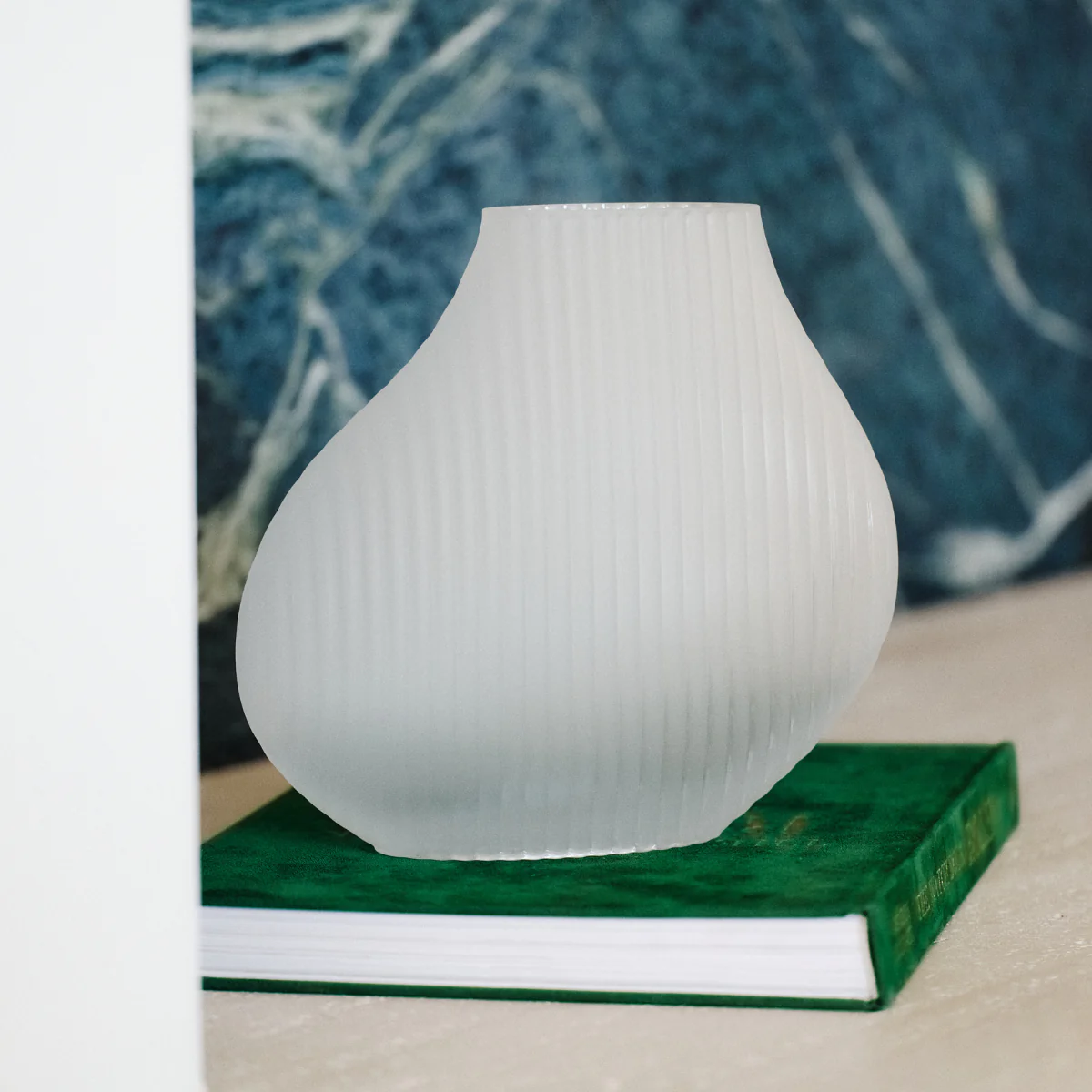 Vase Drapé Grand Format - Image 3