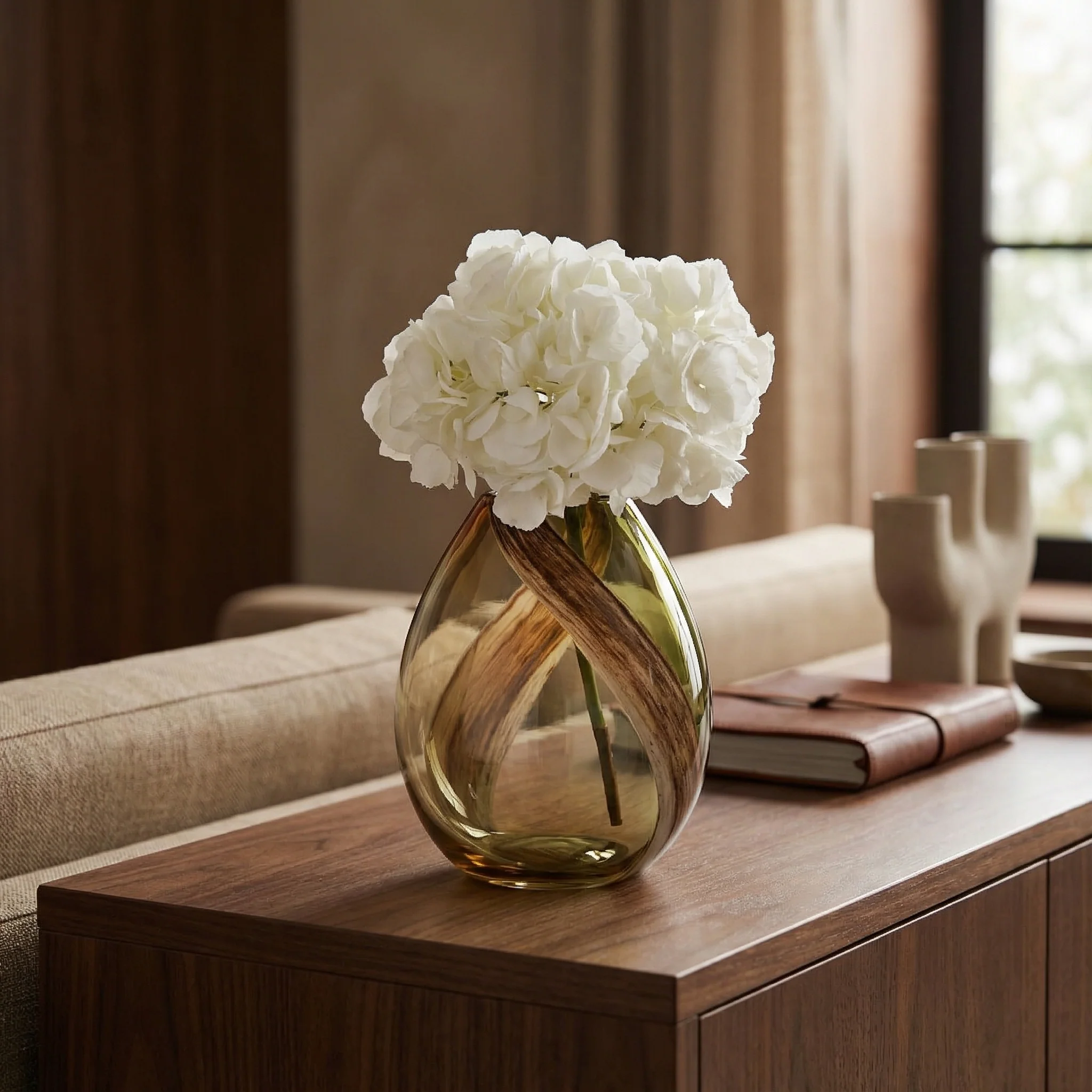 Vase en verre soufflé Olivine 25 cm - Image 2